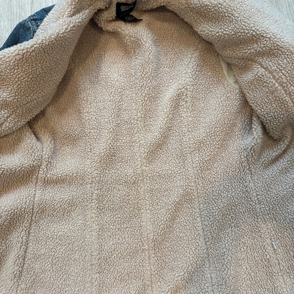CoffeeShop Denim Jacket, Faux Fur Lining, Sz S - Picture 10 of 12